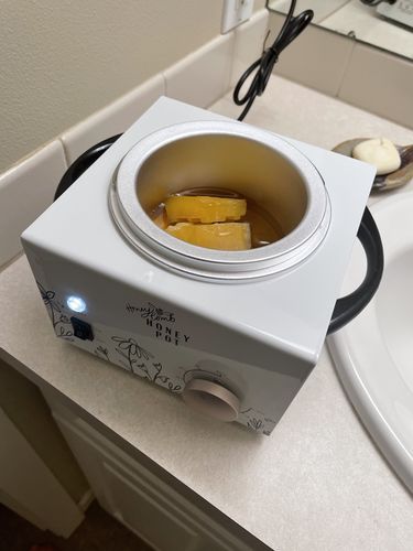 Customer photo review of Small Wax Warmer Honey Pot