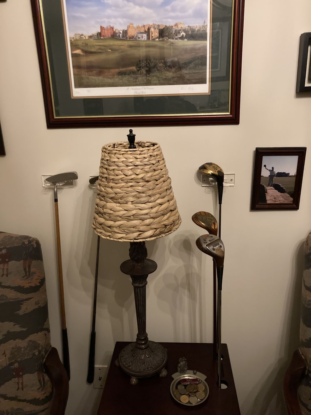 Customer photo review of Clear Acrylic Standard Single Golf Club Wall Mount Bracket