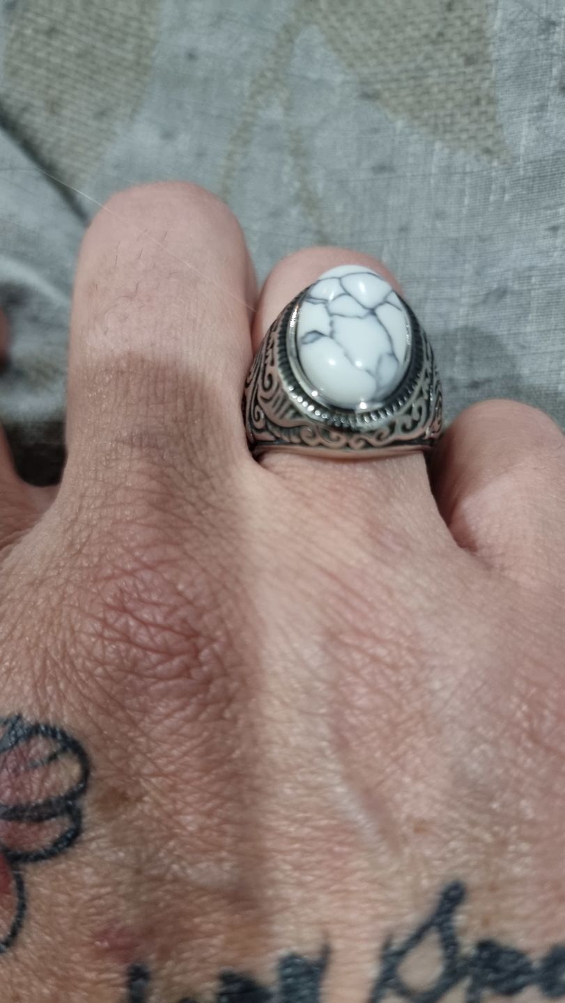 Customer photo review of WHITE EYES.