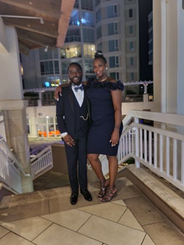 Customer photo review of Pre-Tied Oversized Velvet Bow Tie Cufflinks & Pocket Square Combo Set perfect gift