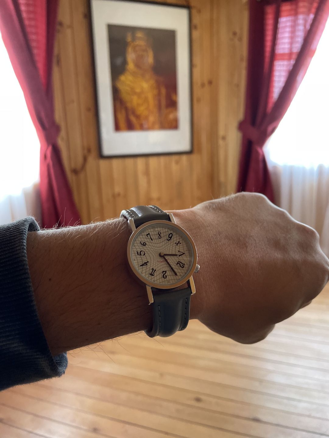 Customer photo review of Reloj Análogo Philosophers Guild Relatividad de Einstein 33 mm
