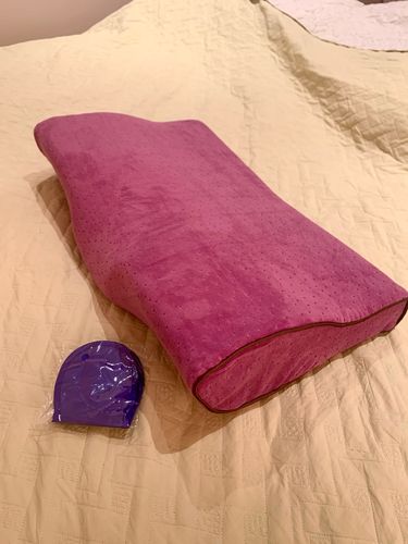 Customer photo review of HexoSleep™ Orthopedic Neck Pain Relief Pillow