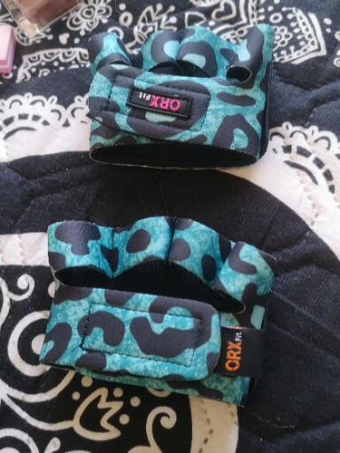 Customer photo review of Guantes Pesas GRAB Print Turquesa