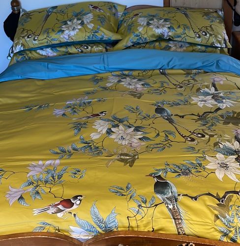 Customer photo review of Golden Birds - Bedding Set