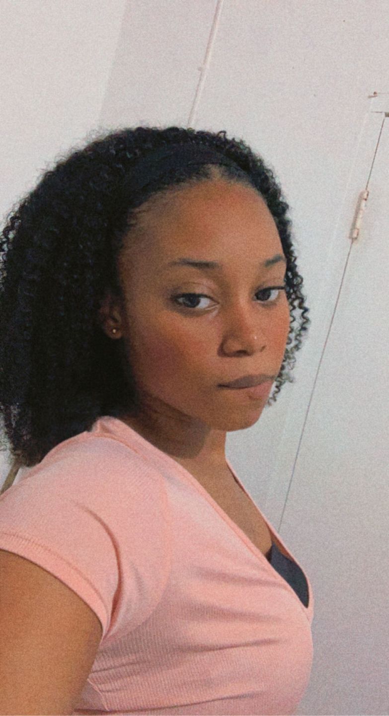 Customer photo review of Ashley Kinky Curly Human Hair Headband Wig