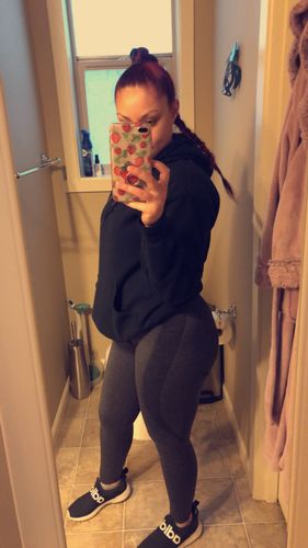 Customer photo review of Royal Blue and Black Marble Scrunch Butt Leggings