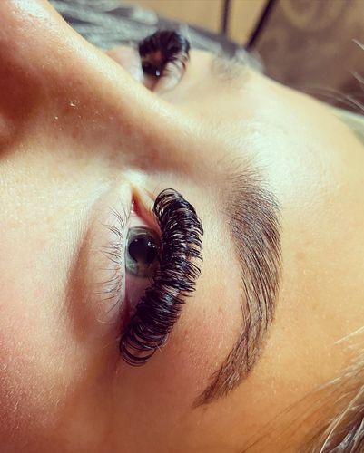 Customer photo review of 0.05 Easy Smart Fan Russian Volume Cashmere Lashes (16 lines)