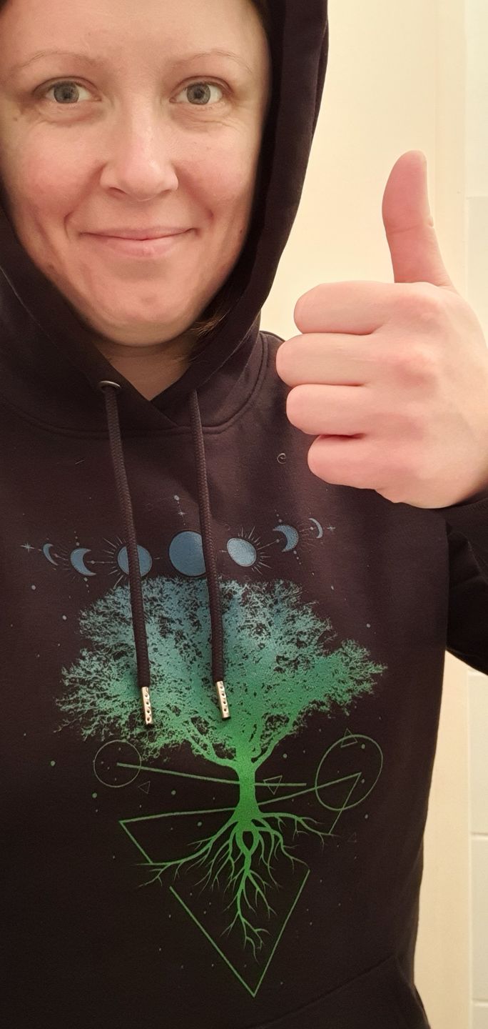 Customer photo review of Baum Mondphasen  - Unisex Premium Organic Hoodie