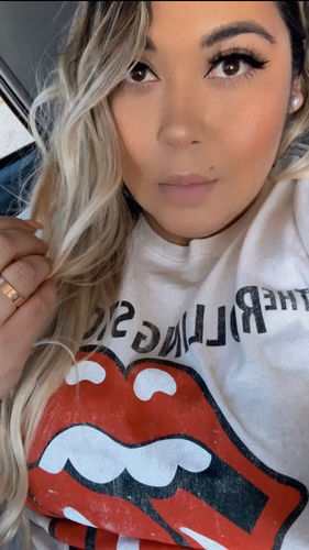 Customer photo review of EMILIA