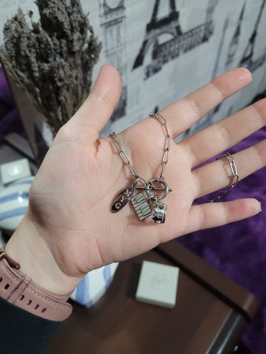 Customer photo review of Yoon-Core Necklace