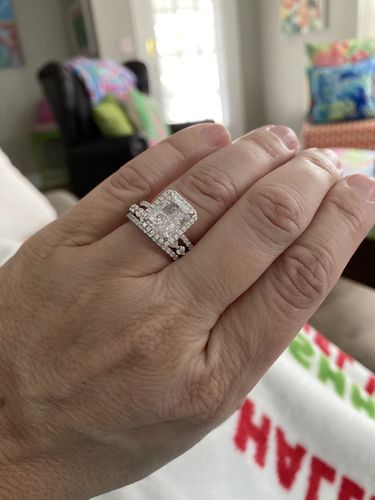 Customer photo review of Louily Gorgeous Halo Radiant Cut 3PC Wedding Ring Set For Women In Sterling Silver