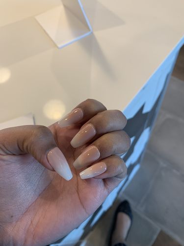 Customer photo review of INSTANT LUXURY ACRYLIC PRESS ON NAILS- ACRYLIC OMBRE- MEDIUM STILETTO