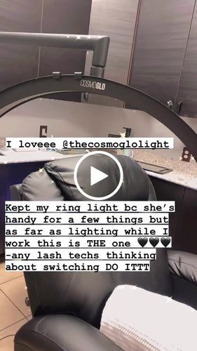 Customer video review of CosmoGlo Original Light Bundle + Phone Clip