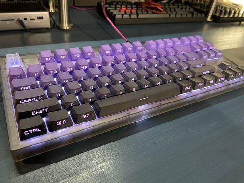 Customer photo review of IDOBAO gradient OEM 104 side engraved transparent keycap