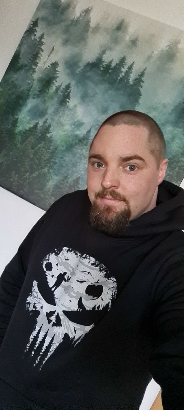 Customer photo review of Nature Skull  - Bio Unisex Hoodie (PREMIUM)