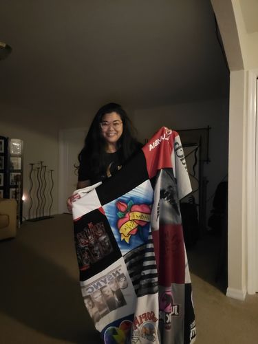 Customer photo review of Classic T-Shirt Blanket