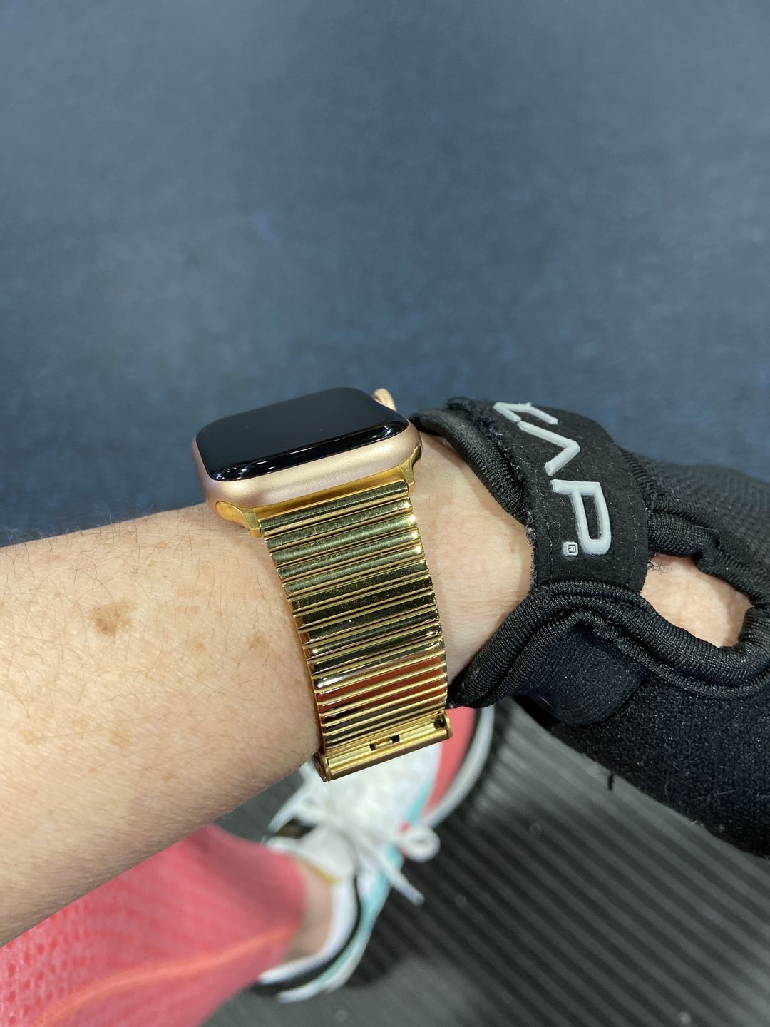 Customer photo review of Iola Metal Band (6 Colours)