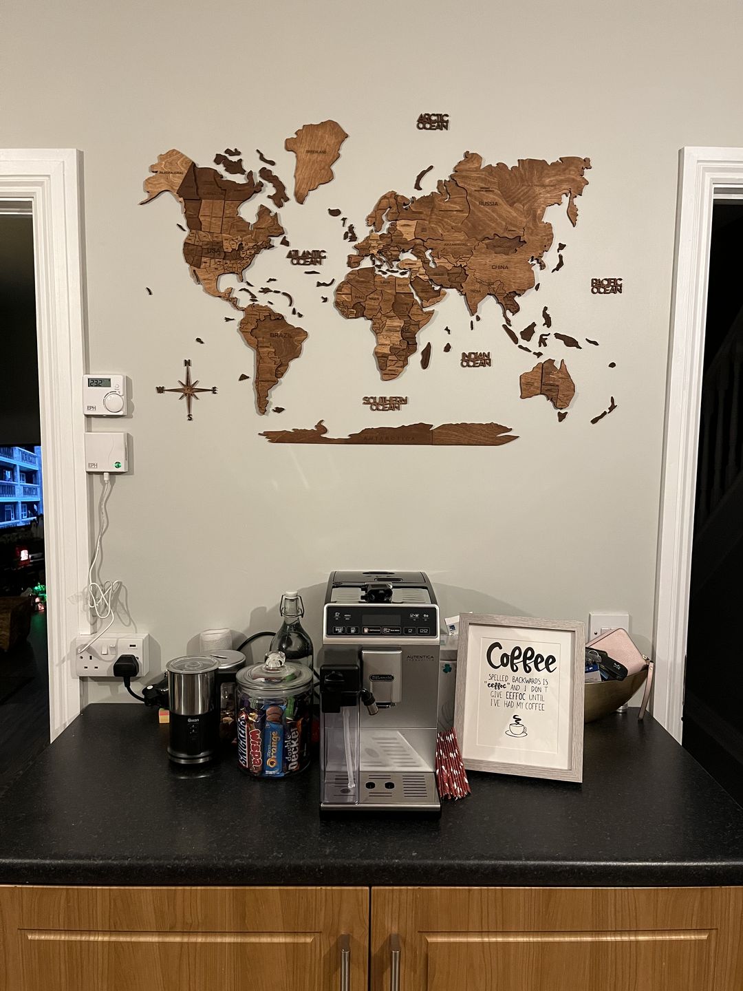 Customer photo review of Mappa del Mondo 3D in Legno Noce Scuro