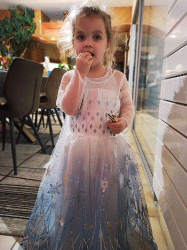 Customer photo review of Déguisement Elsa Reine des Neiges | LOUPA™