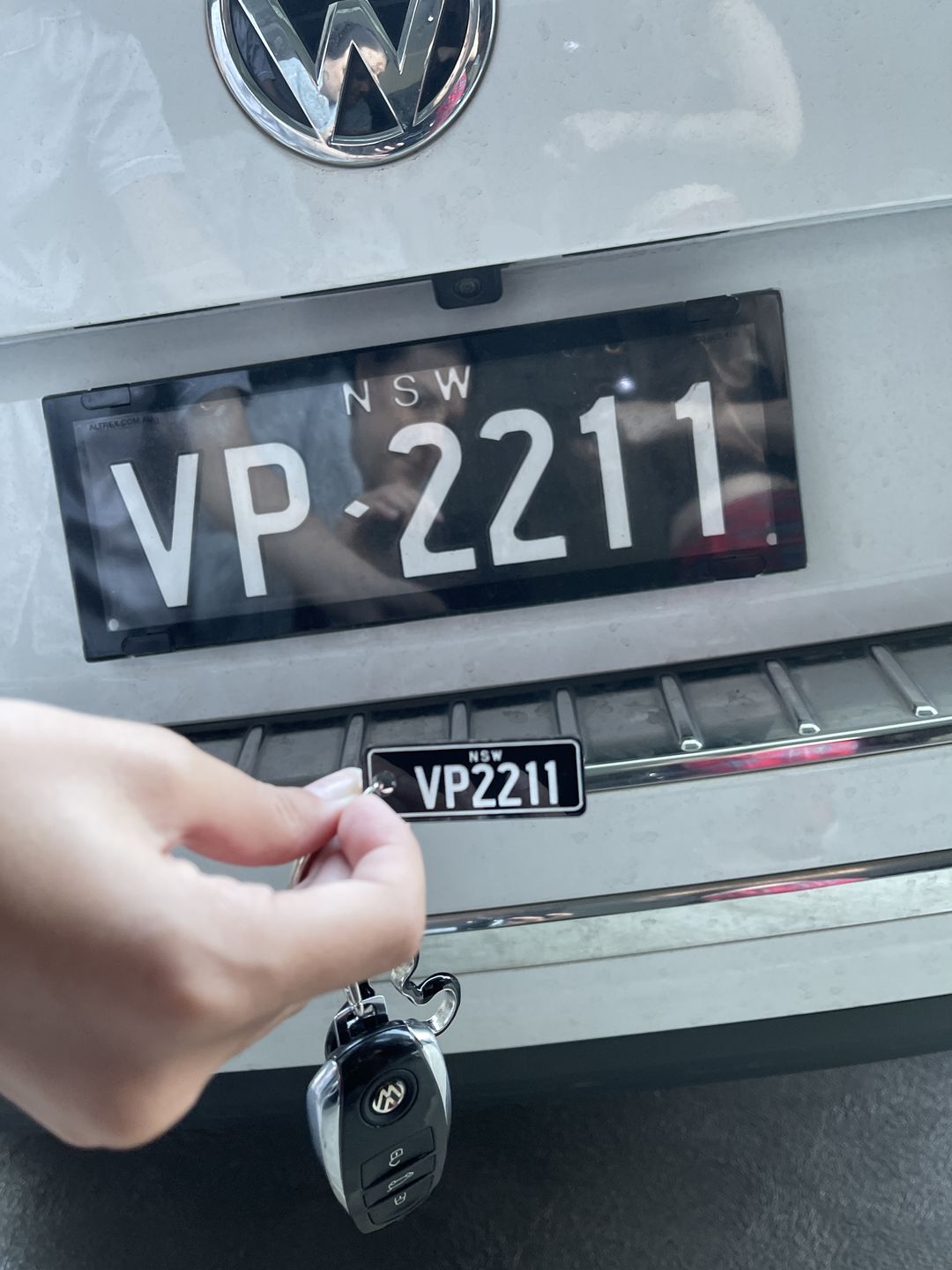 Customer photo review of NSW Traditional Licence Plate Custom Keychain