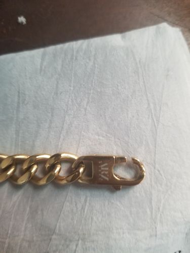 Customer photo review of 9.5mm Cuban Link Engravable ID Bracelet