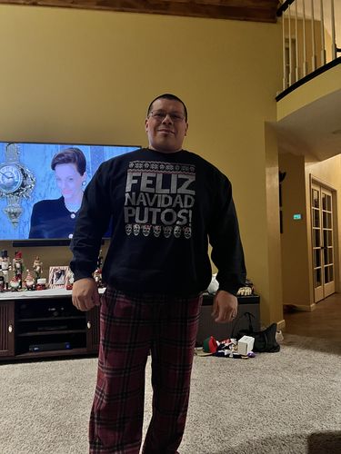 Customer photo review of Feliz Navidad Putos OG Navidad Sweatshirt