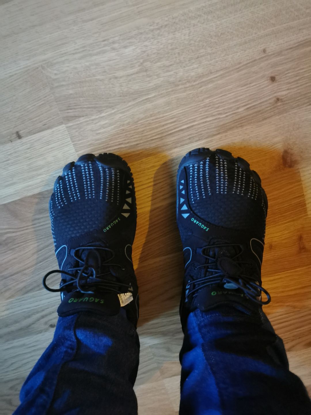 Customer photo review of SAGUARO Damen Reflektierend Barfußschuhe A059