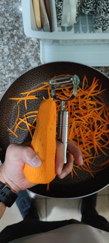 Customer photo review of Pelador de Frutas y Verduras Multifunción de Acero Inoxidable