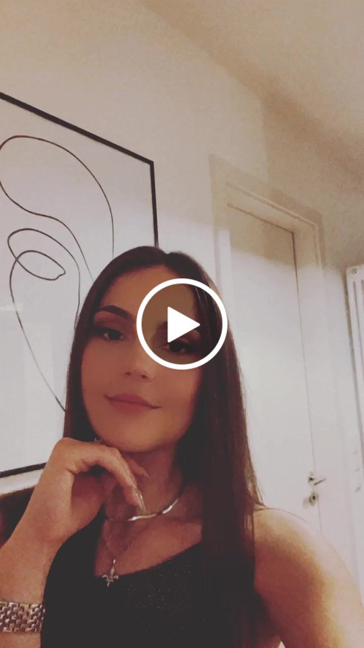 Customer video review of Snake Skin Kette | 18K vergoldet