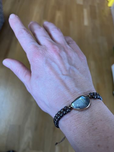 Customer photo review of Hämatit und Labradorit "Aurora Borealis"-Armband