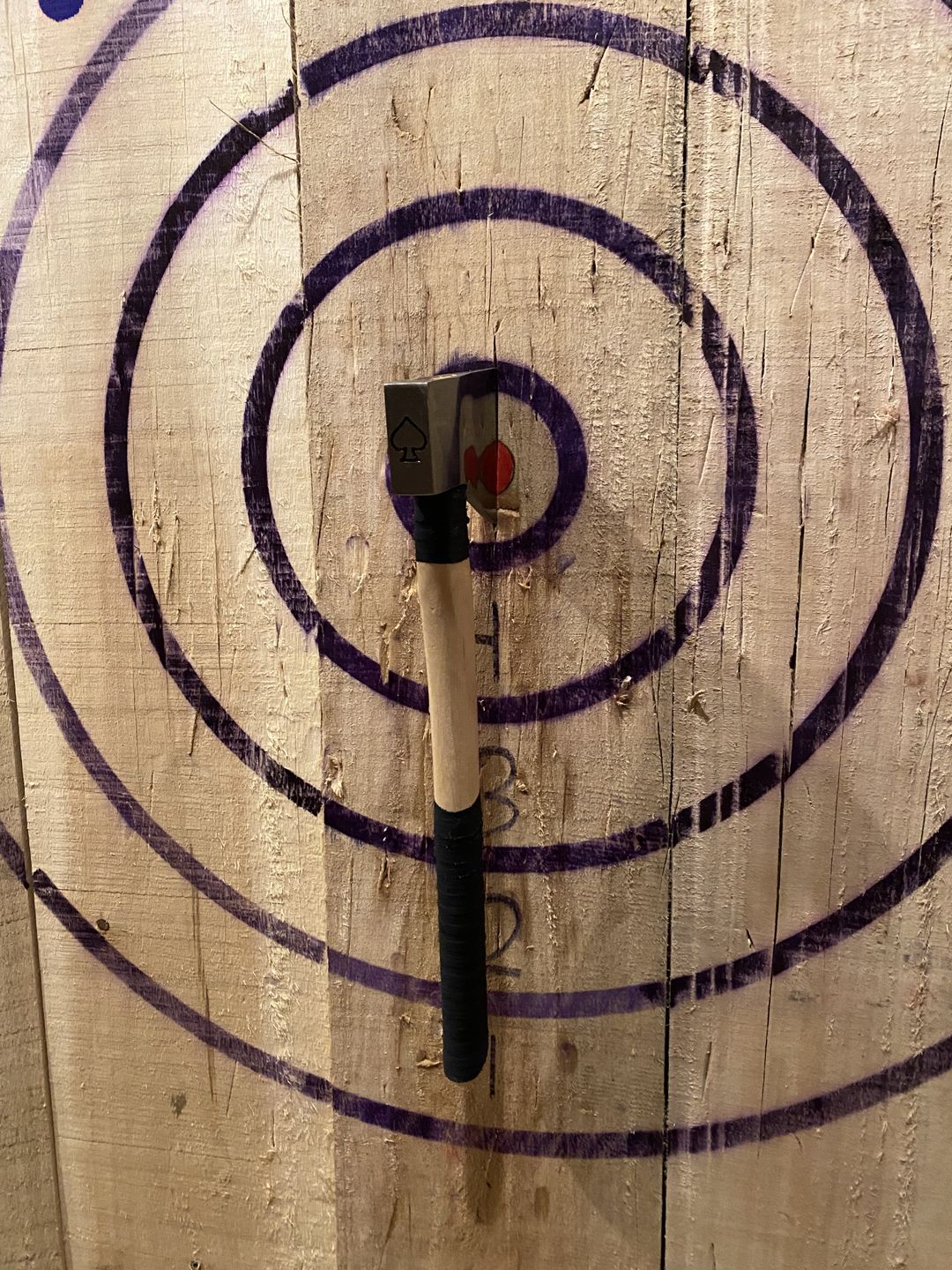 Customer photo review of Ace of Spades Throwing Axe (3rd Generation)