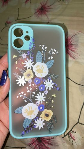 Customer photo review of Fashion Cute Flower iPhone Case