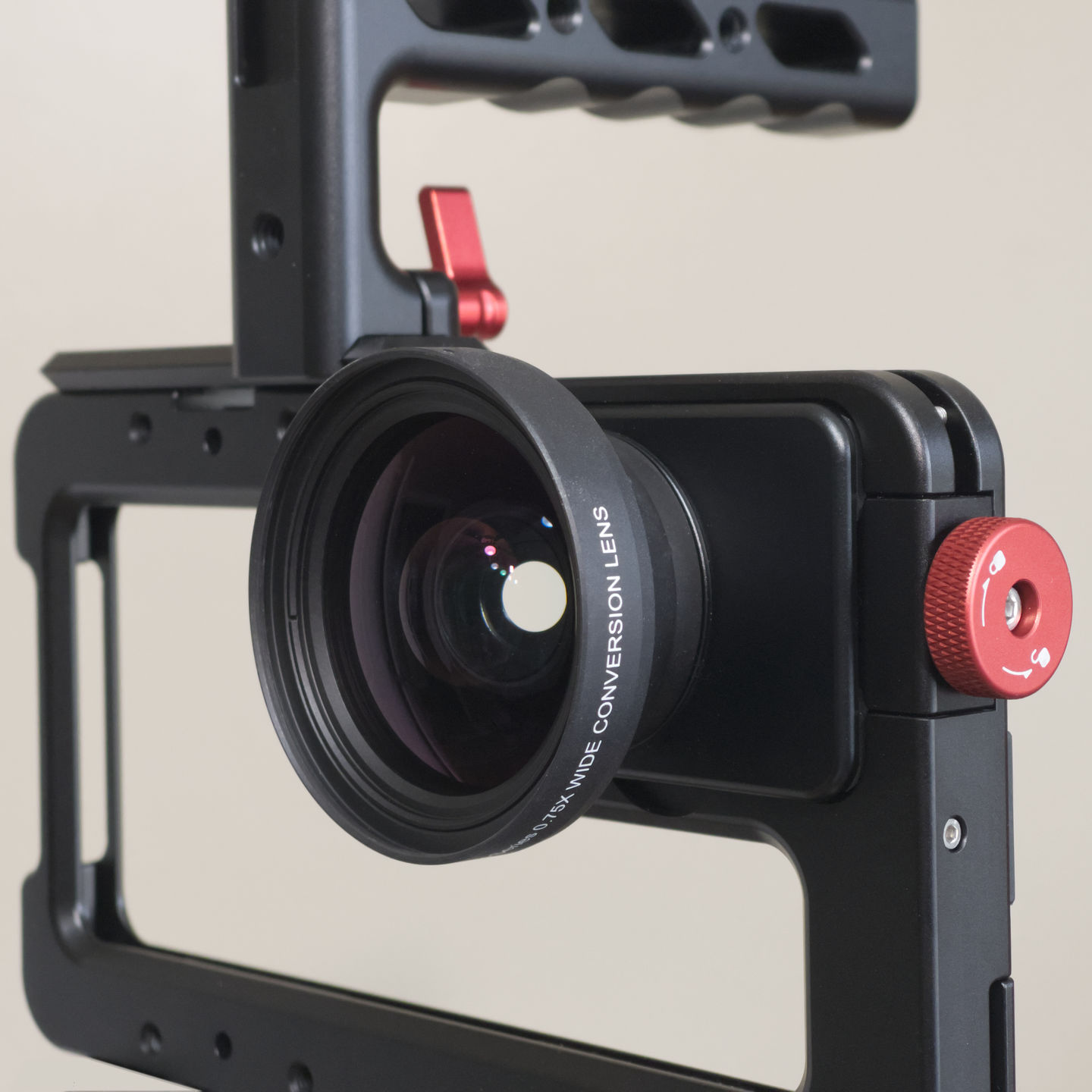 Customer photo review of Beastgrip x Kenko Pro Series 0.75X Wide Angle Lens