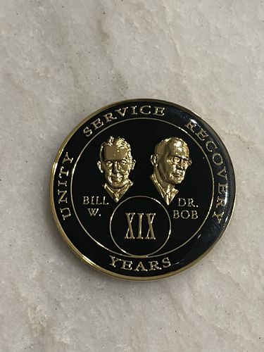 Founders Black Tri-Plate Nineteen Year Chip/Coin Recovery Mint 19 Year AA Medallion Founders Black Tri-Plate Nineteen Year Chip/Coin Recovery Mint 19 Year AA Medallion