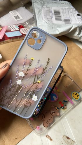 Customer photo review of Fashion Cute Flower iPhone Case