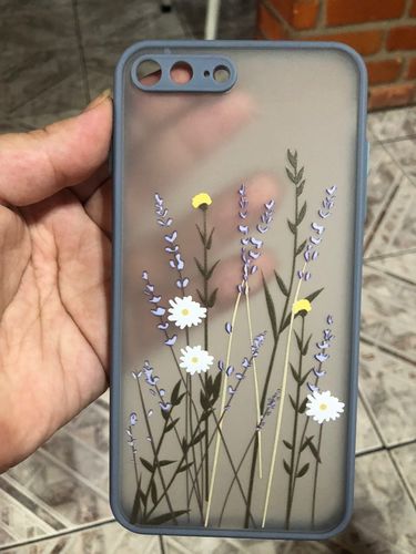 Customer photo review of Fashion Cute Flower iPhone Case