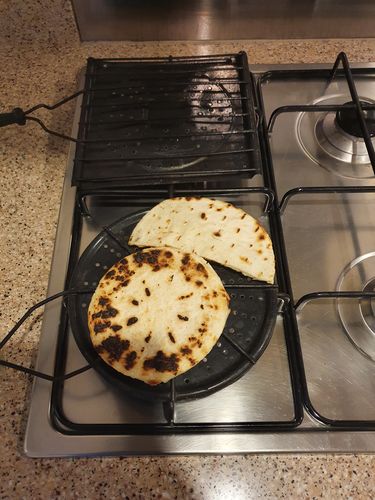 Customer photo review of Don Maiz Salt Arepa (800g pack = 8 units)