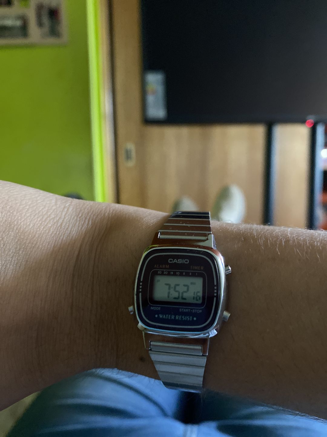 Customer photo review of Reloj Casio Vintage LA670WA-4DF Plateado Granate