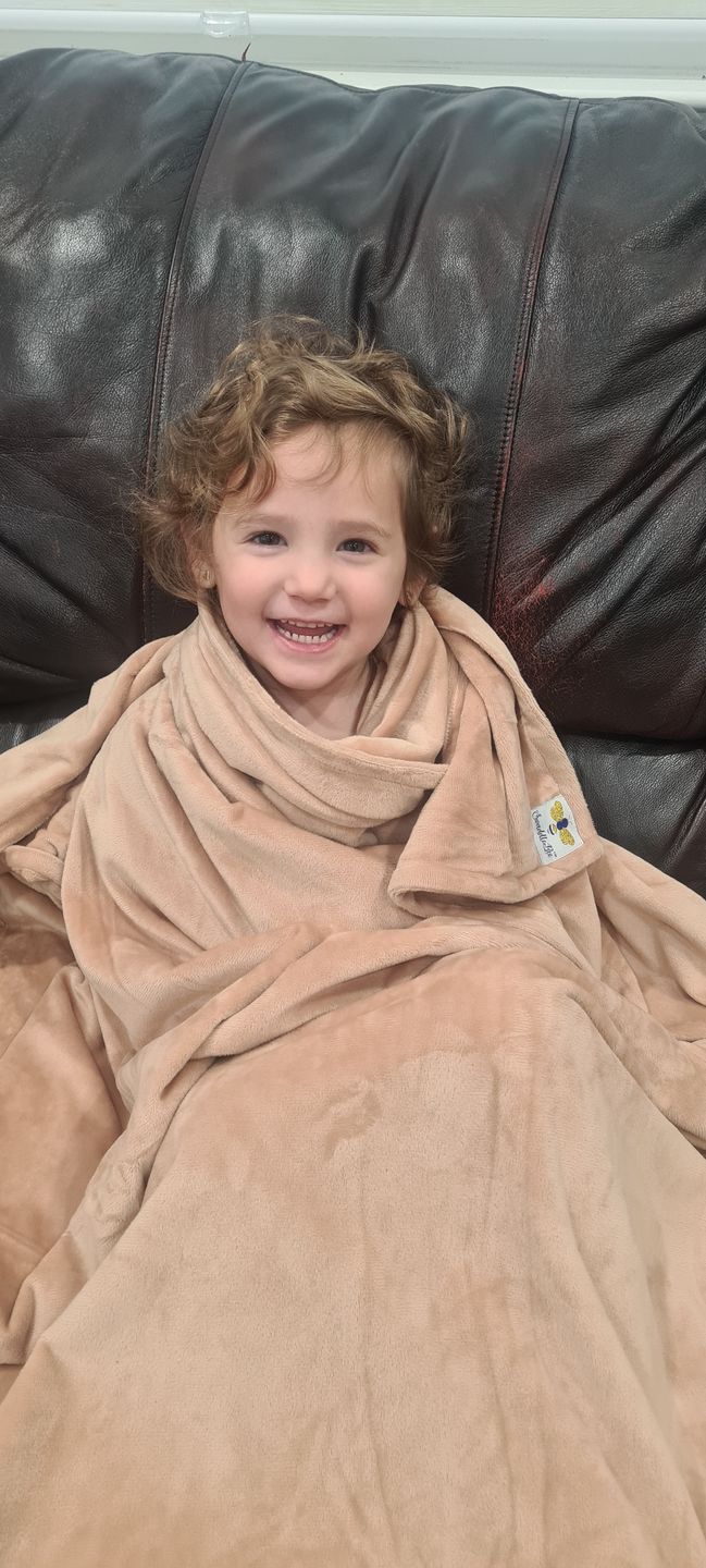 Customer photo review of MegaBee Minky Throw Blanket Solid Dusty Pink ***IN STOCK***