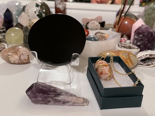 Customer photo review of Obsidian Mirror