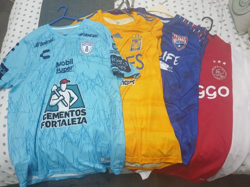Customer photo review of Mens Mystery Football Shirt