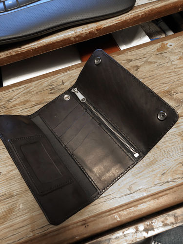 Customer photo review of No.59 | Leather Trucker Long Wallet (Digital Pattern)