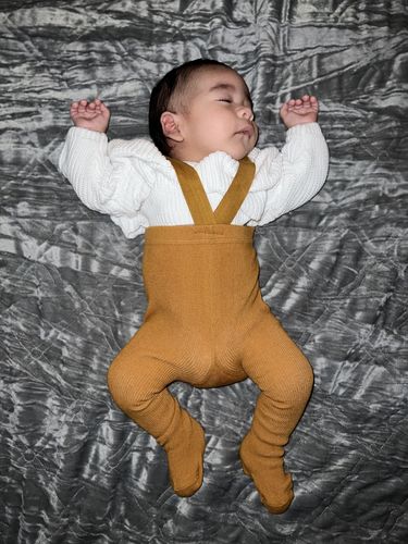 Customer photo review of Baby Ribbed Suspender Leggings