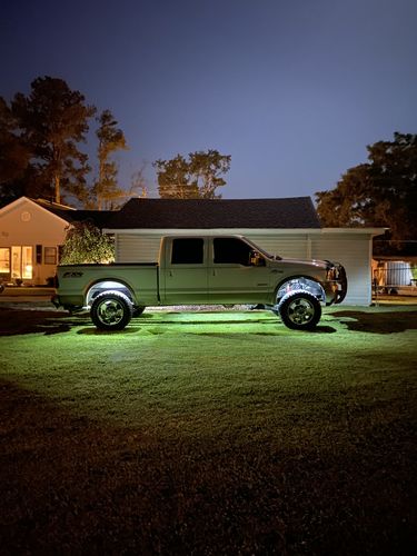 Customer photo review of Premium RGB+W Rock Lights