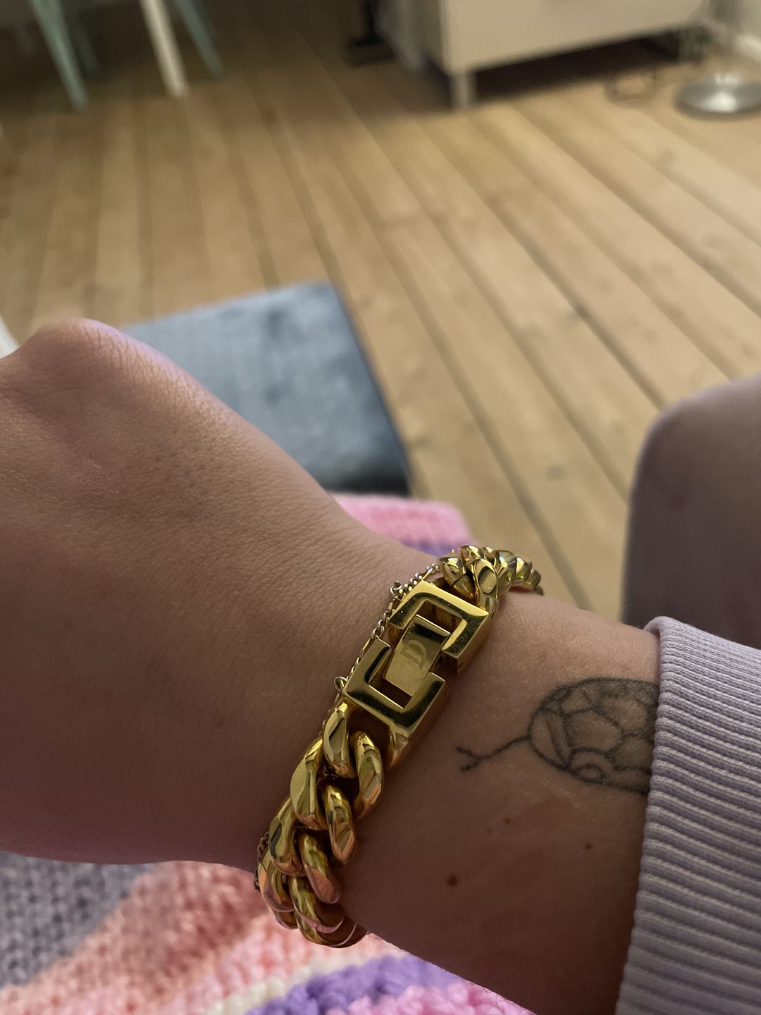 Customer photo review of CLEAN CUBANA. - 12MM 18K GOLD