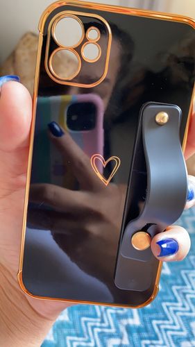 Customer photo review of Wrist Strap Electroplated Bumper iPhone Case