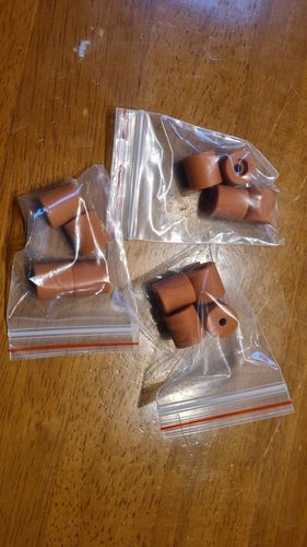 Customer photo review of Tronxy 6PCS M3 Adjusting Screws Nuts Heat Bed Leveling Knob Parts with Silicone Solid Spacer 3D Printers Print Platform Screw Calibration Accessories