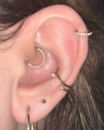 Customer photo review of ANGEL Pavé Eternity Seamless Clicker - Front Facing
