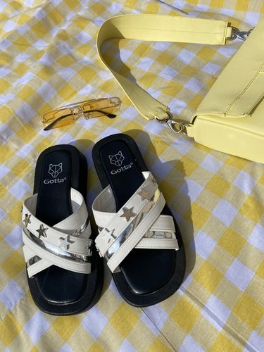 Customer photo review of SANDALIA PLANA BLANCA 23291