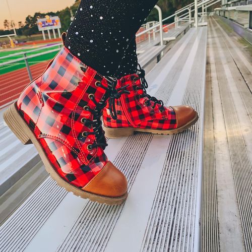 Customer photo review of [Buffalo Plaid + Camel] Boots